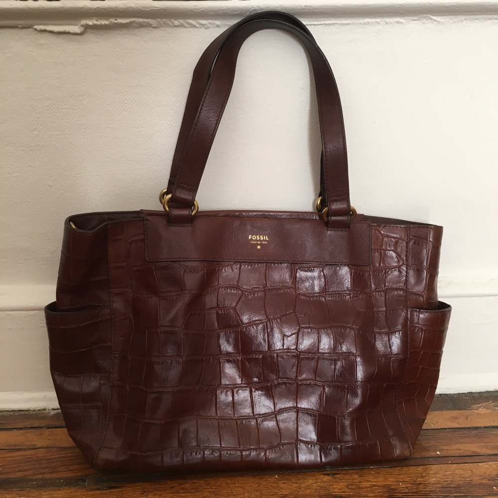 Beautiful Large Leather FOSSIL Tote